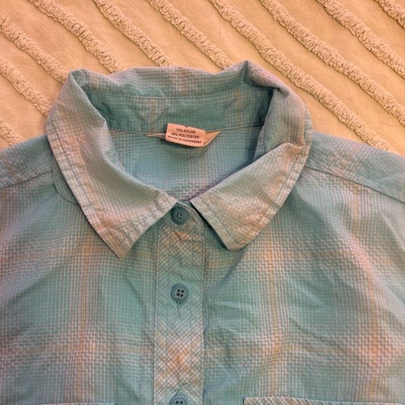 Women’s Duluth Trading Co Light Blue Button Down Shirt. Size S - Picture 3 of 7